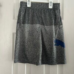PUMA BOYS SHORTS SIZE M (10-12)